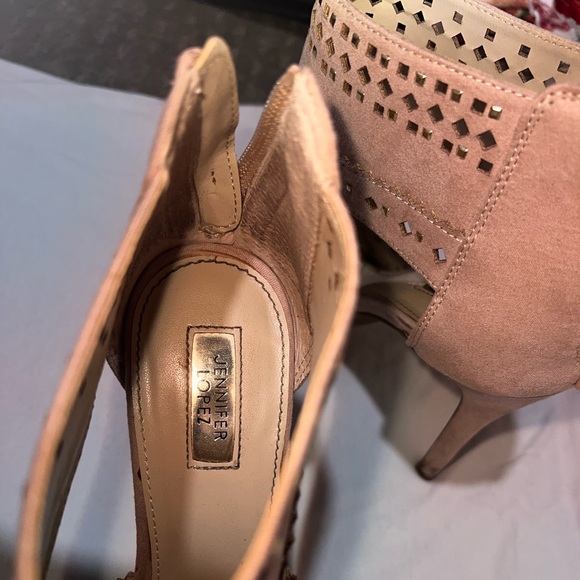 Pink Heels - Picture 2 of 10